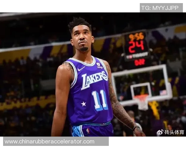 南京篮球队逆袭之路揭秘：从低谷到巅峰的奋斗与荣耀